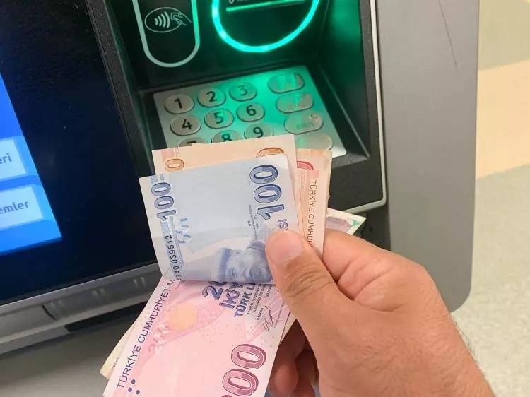 O Bankalardan Faizsiz Kredi Alabilirsiniz! Başvuru Şartları Belli Oldu 5